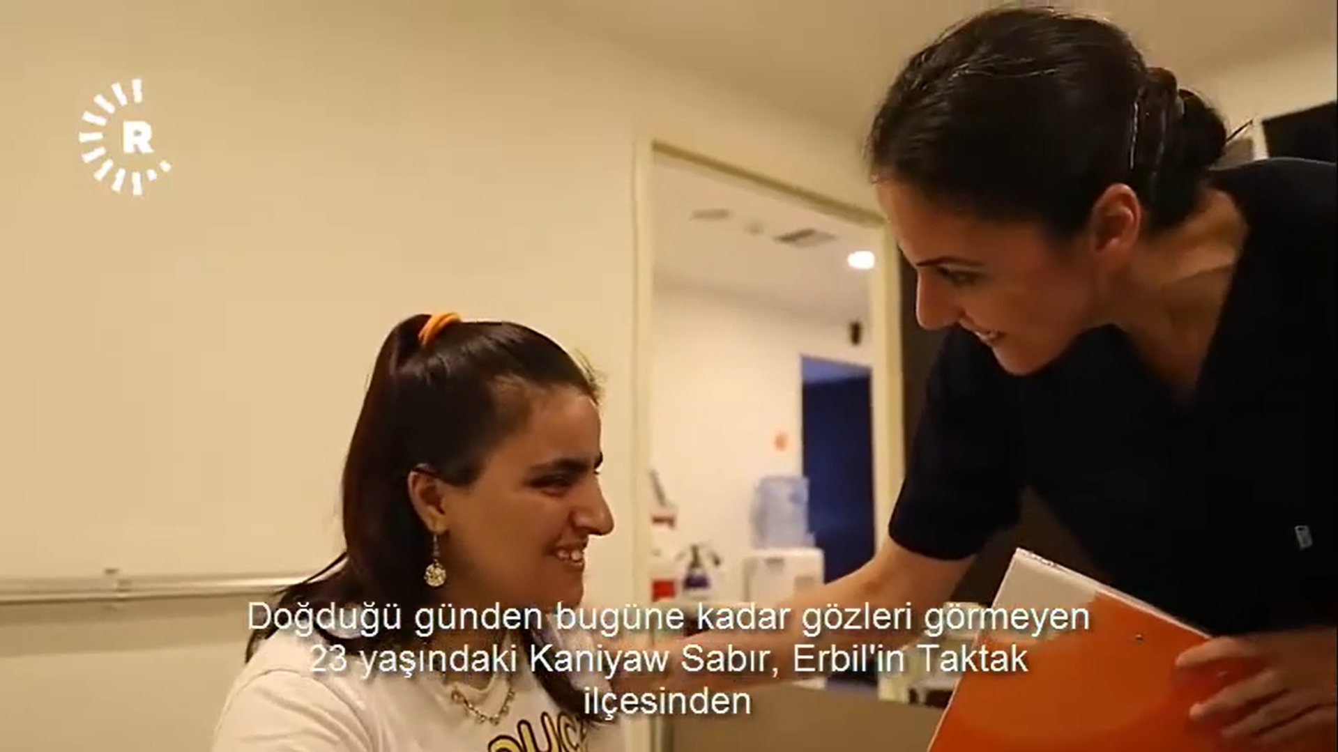 VTR - 2 yaşında kör olan gözü 21 yıl sonra görmeye başladı
