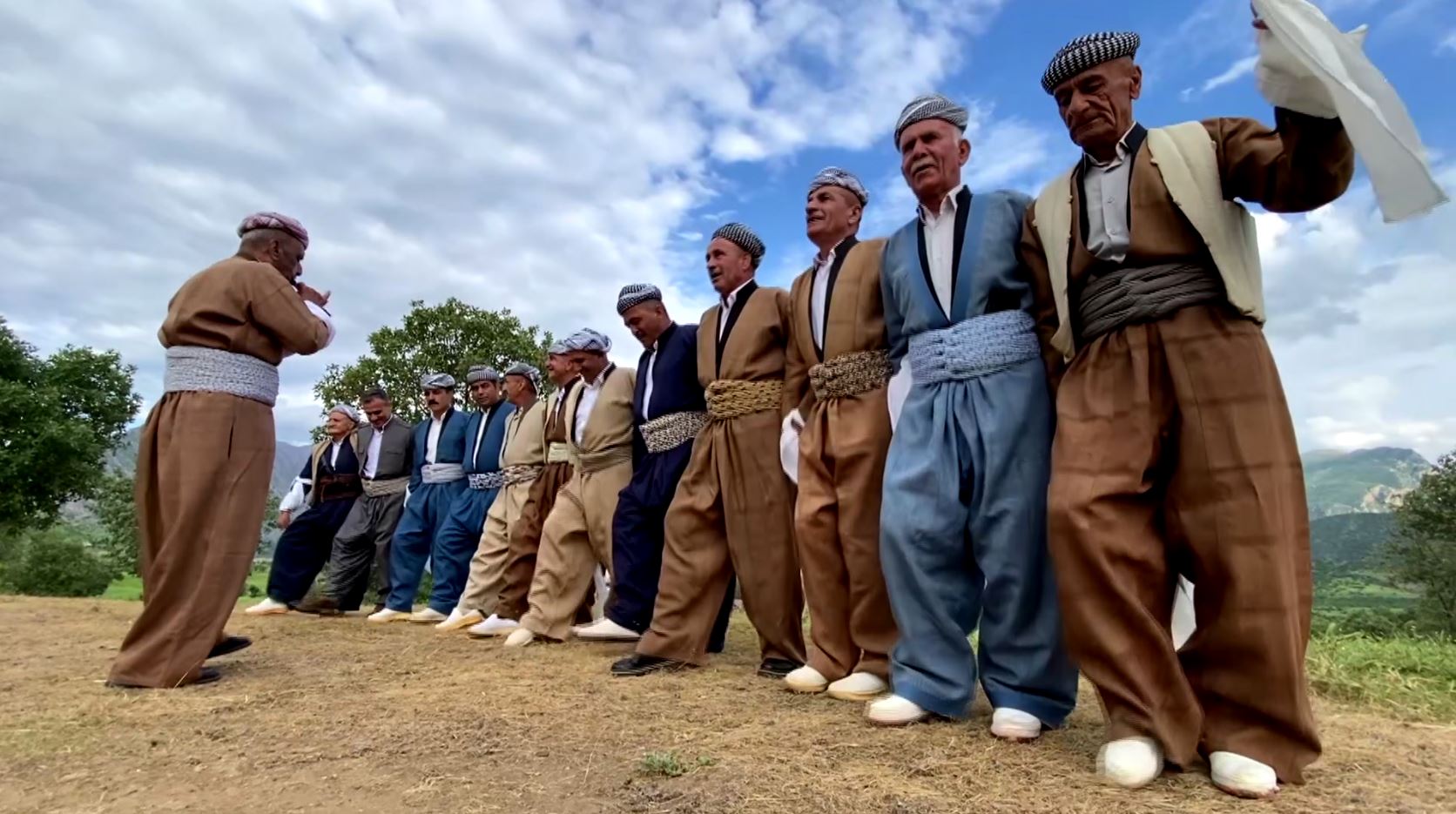 ئامێدی؛ تیپی هونەریی نهێل زیاتر لە 50 ساڵە پارێزگاری لە فۆلکلۆری بادینان دەکات