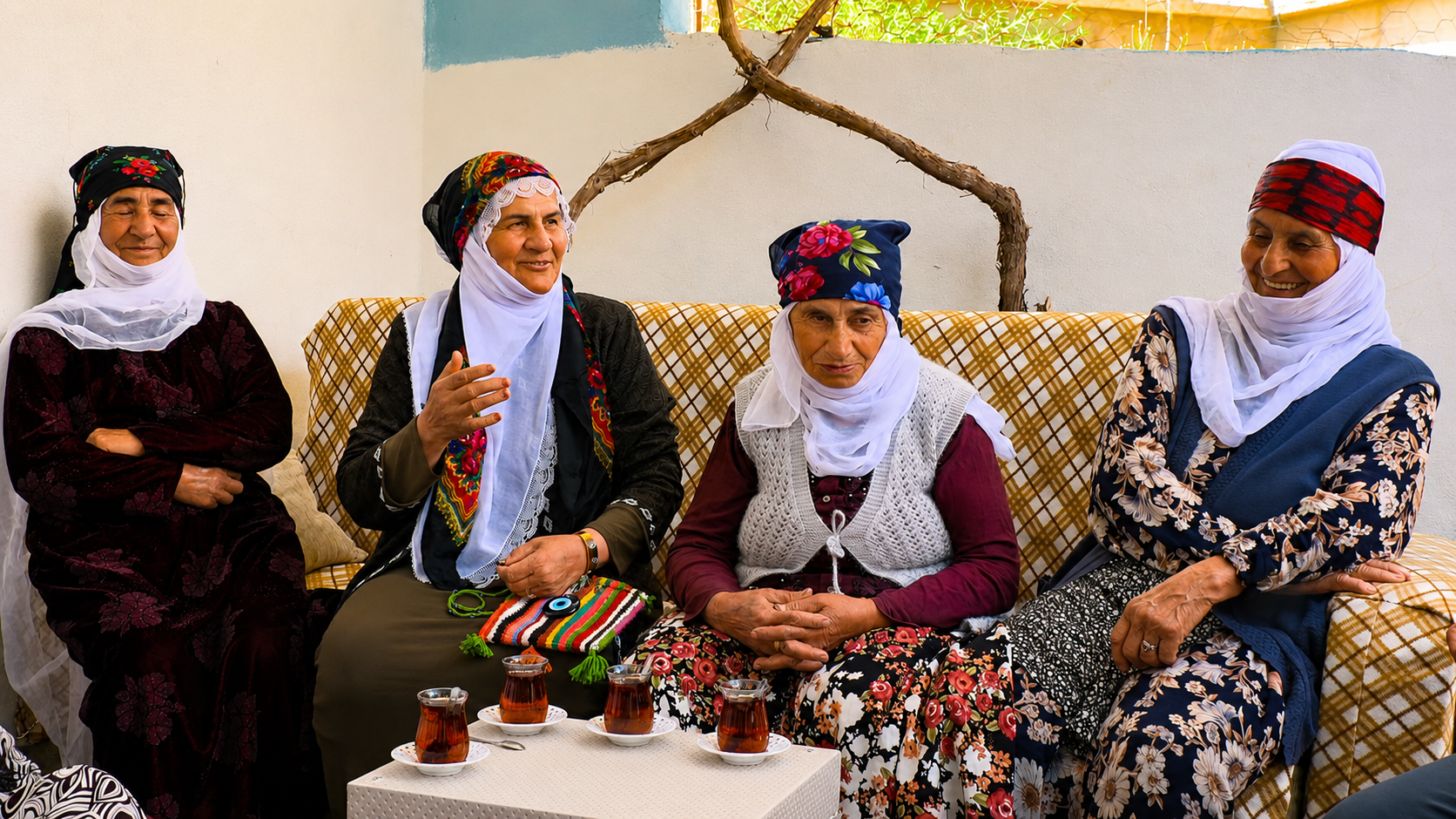 چیرۆکی ژیانی ئەواشی دەنگبێژ؛ دەنگە زوڵاڵەکەی مێردین