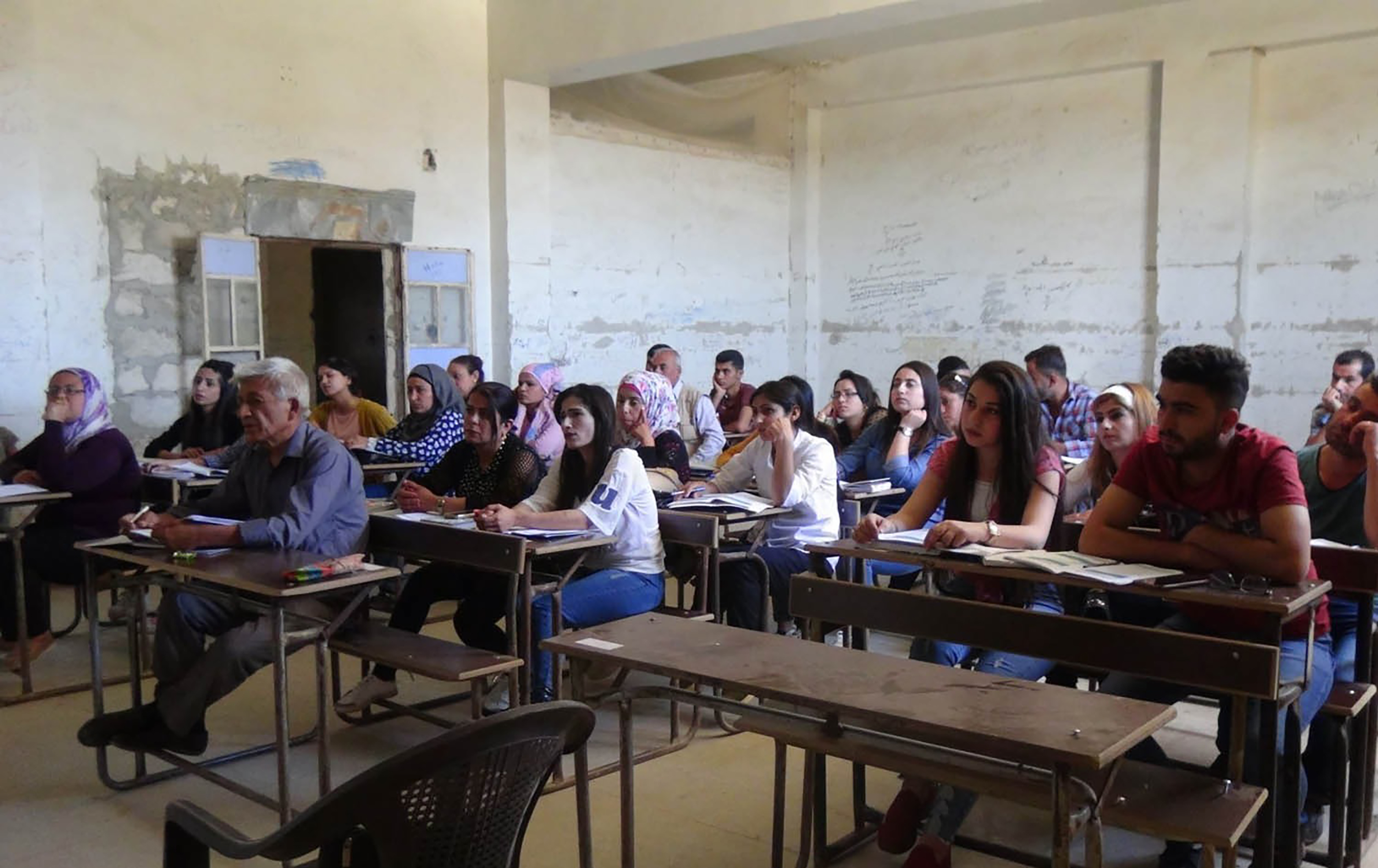 Syria to integrate nearly 20,000 Rojava teachers into national education system