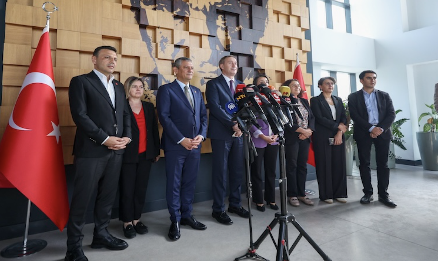 Bakırhan liderliğindeki DEM Parti heyeti CHP Grubu’nu ziyaret edecek