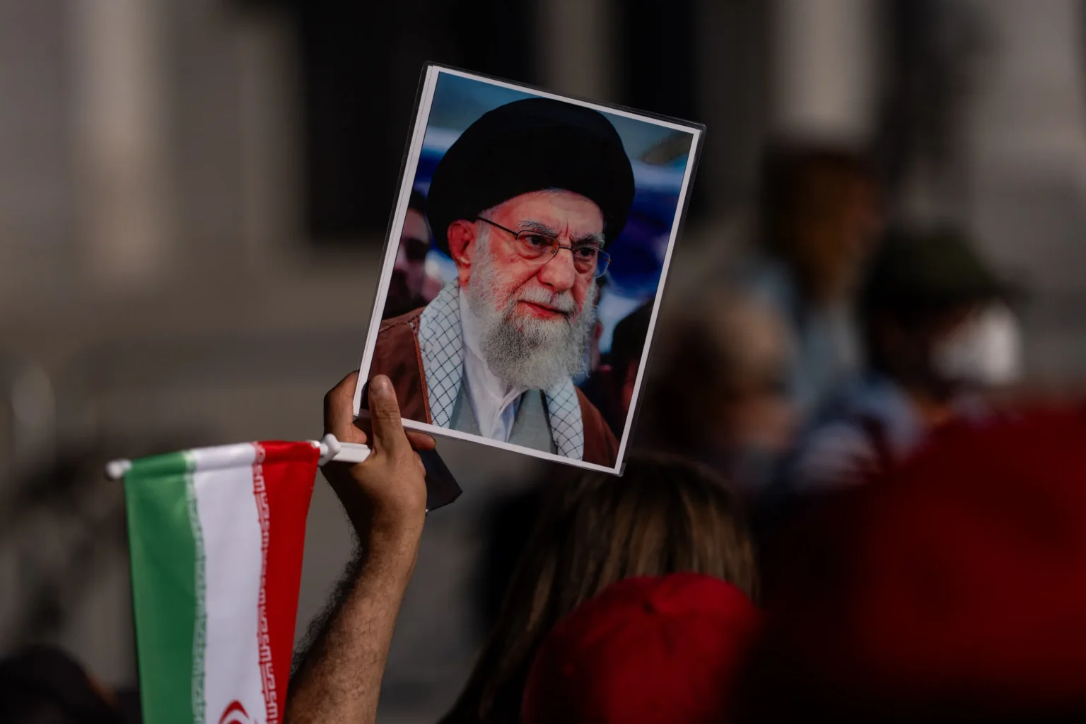 Rus istihbaratından iddia: ABD ve İsrail, İranlı liderleri kendi takip sistemleriyle vurdu