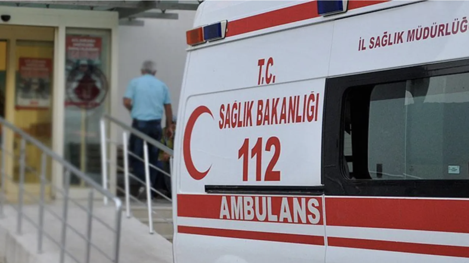 Kızıltepe'de akraba aileler arasında kanlı kavga: 2 kişi hayatını kaybetti

Yol verme kavgasında 7 kişi de yaralandı