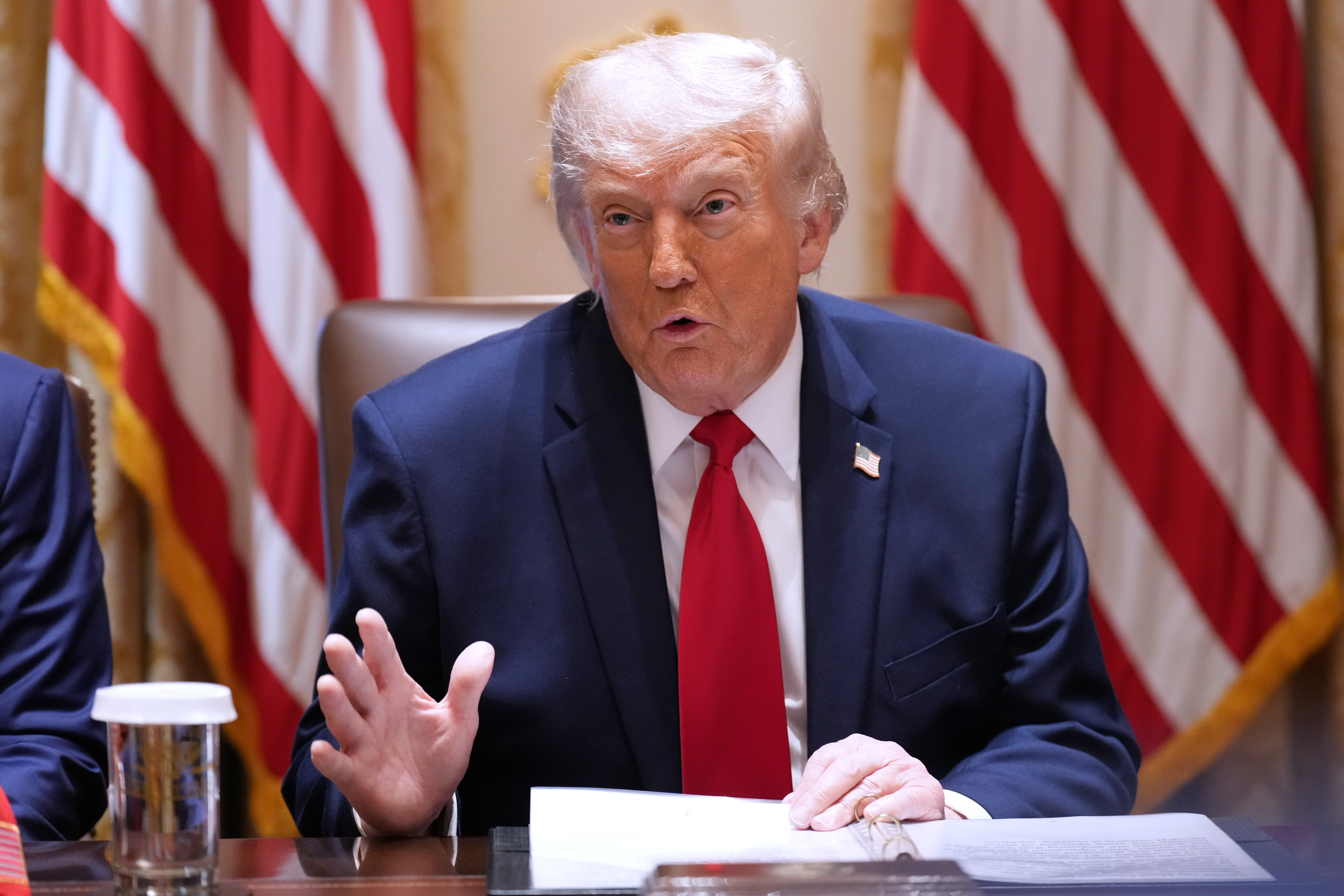Trump’tan dikkat çeken Hürmüz Boğazı açıklaması:

