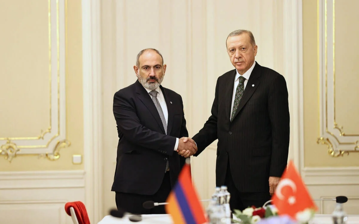 Türkiye Cumhurbaşkanı Recep Tayyip Erdoğan, Ermenistan Başbakanı Nikol Paşinyan ile telefonda görüştü

Cumhurbaşkanlığı İletişim Başkanlığı görüşmenin içeriğine ilişkin açıklama yaptı