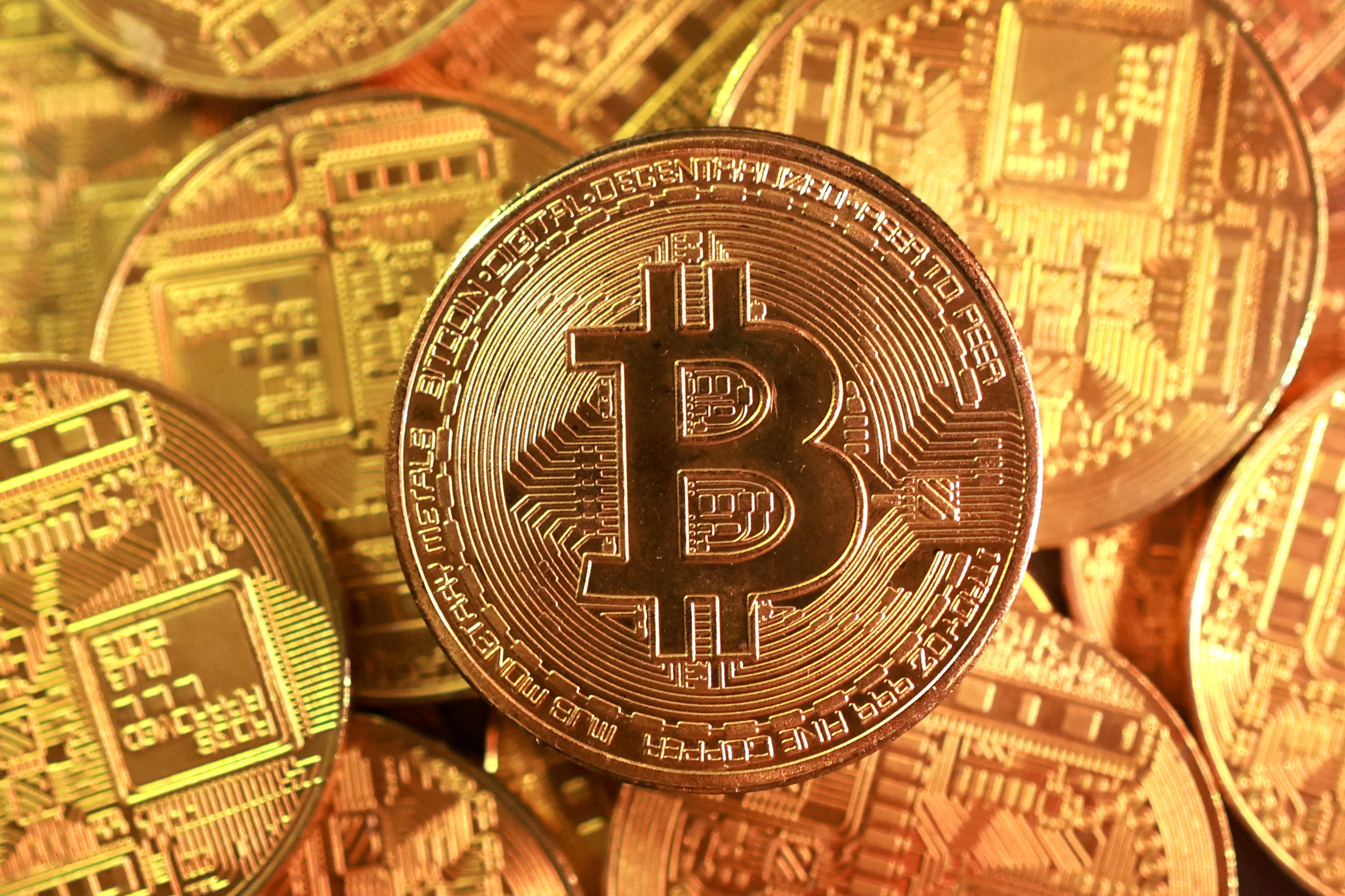 Kripto para piyasalarında sert düşüş yaşandı
Bitcoin 60 bin dolara geriledi
Düşüşü ne tetikledi? 
Alım fırsatı mı veriyor?