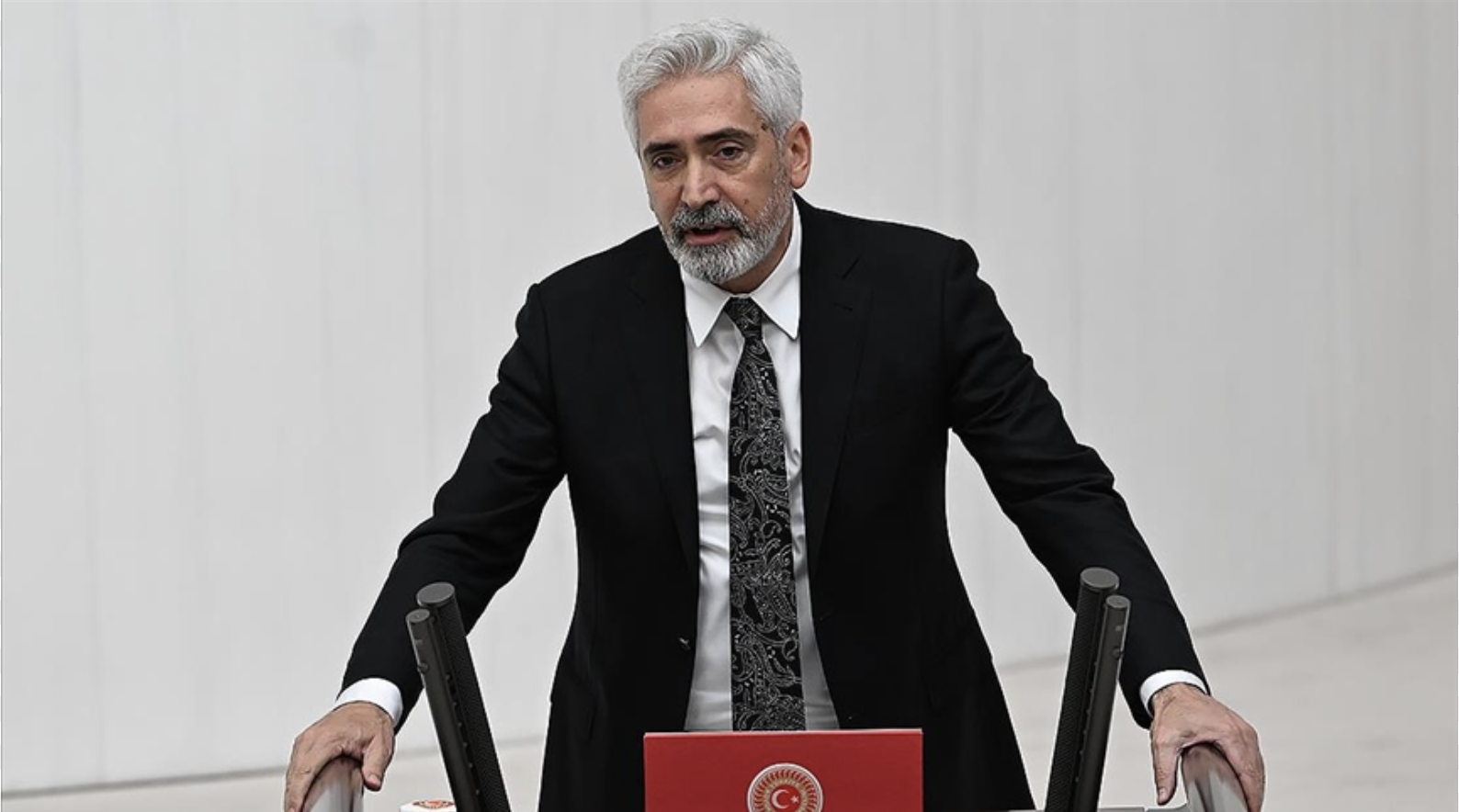 Ramin Koç, özür diledi ve hakkında soruşturma açıldı ancak tepkiler dinmiyor
▪️AK Parti Diyarbakır Milletvekil Galip Ensarioğlu: 
