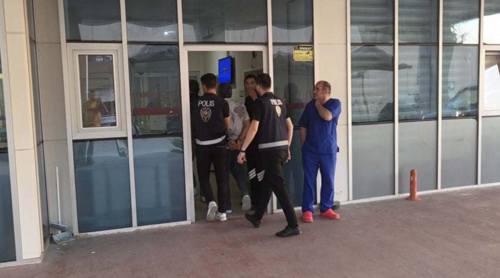 İstanbul'da IŞİD, Bursa merkezli 4 ilde uyuşturucu operasyon