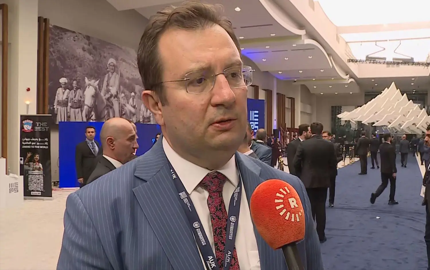 Konsulê Tirkiyeyê yê Hewlêrê sersaxî ji Rûdawê û malbata Helkewt Ezîz re xwest