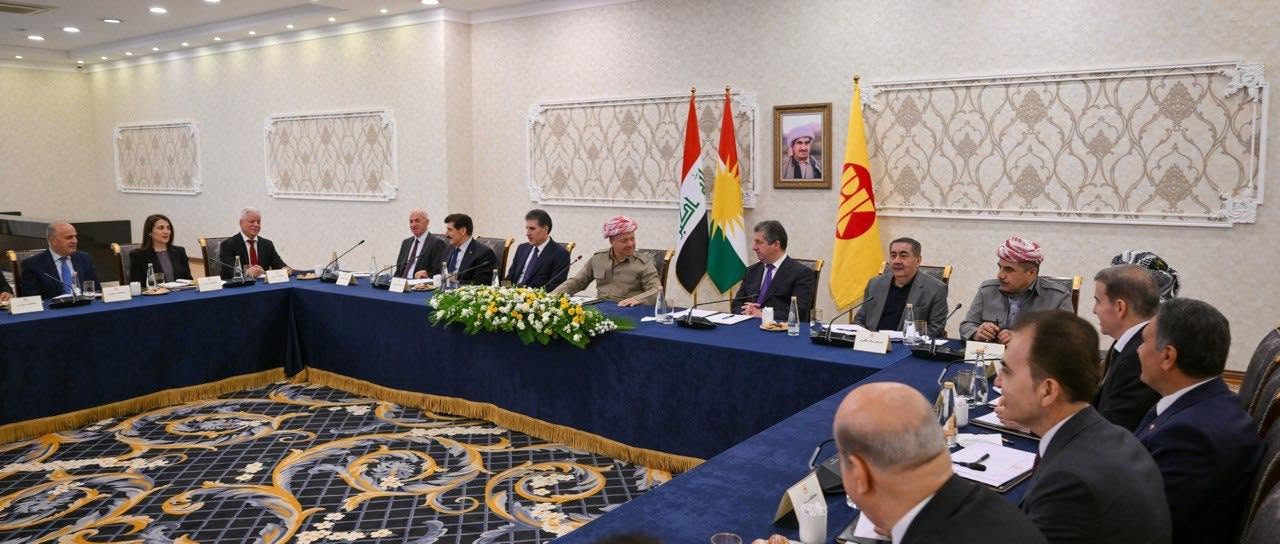 کوردستان13-06-2026کۆمیتەی ناوەندیی پارتی بە سەرپەرشتیی سەرۆک بارزانی کۆبووەوە؛ لەبارەی مووچە و پێکهێنانی حکومەت پەیامی هەیە