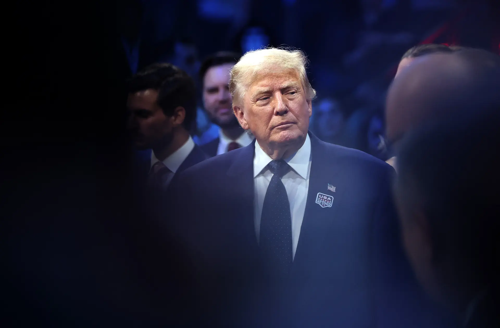 Trump: Çûn û hatina keştiyan li Tengava Hurmizê dest pê kir