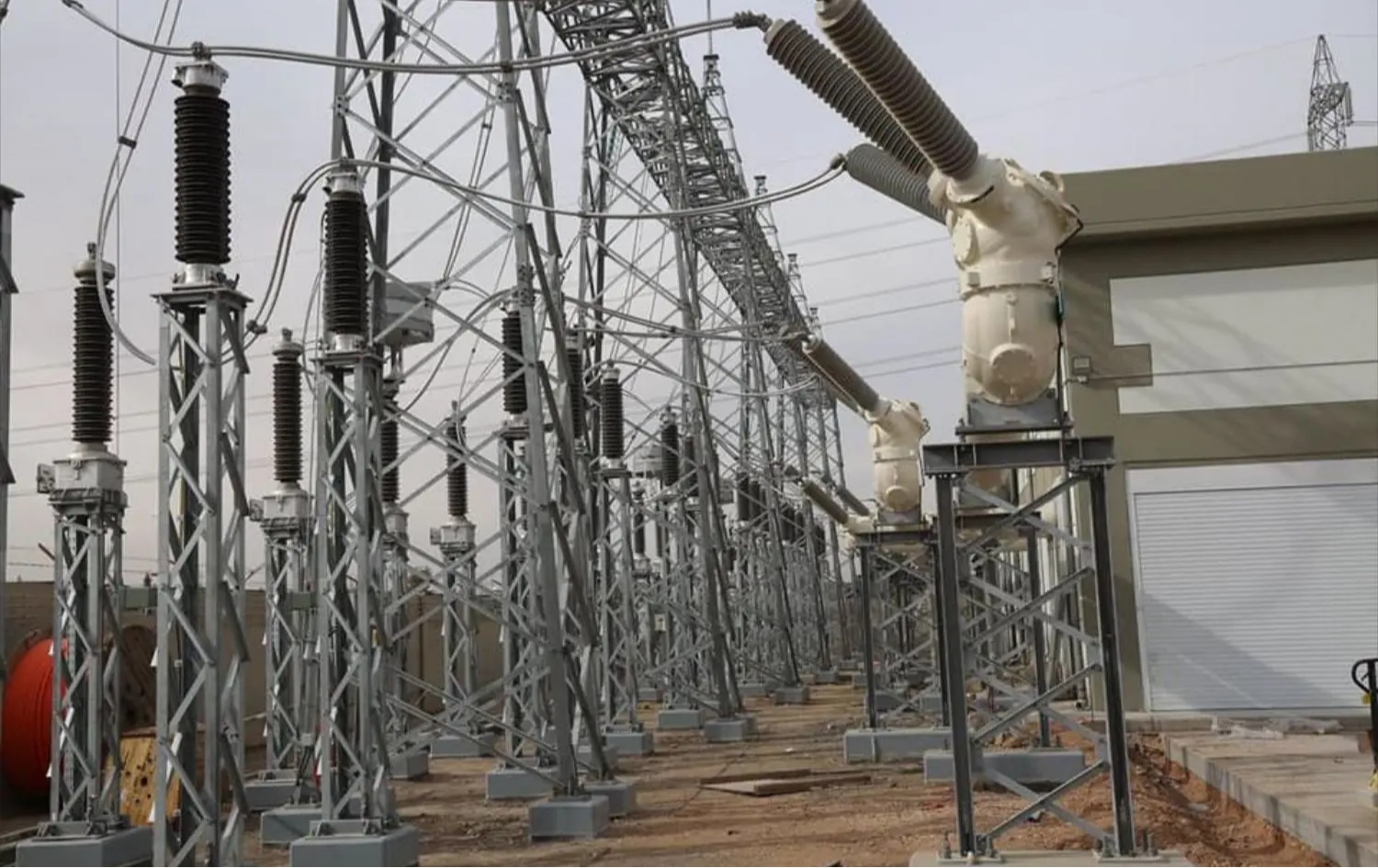 عێراق01-07-2026بەرپرسێکی پێشووی کارەبای عێراق: 80 ملیار دۆلار لە کەرتی کارەبا دا خەرج کراوە و نیوەی بۆ مووچە بووە
