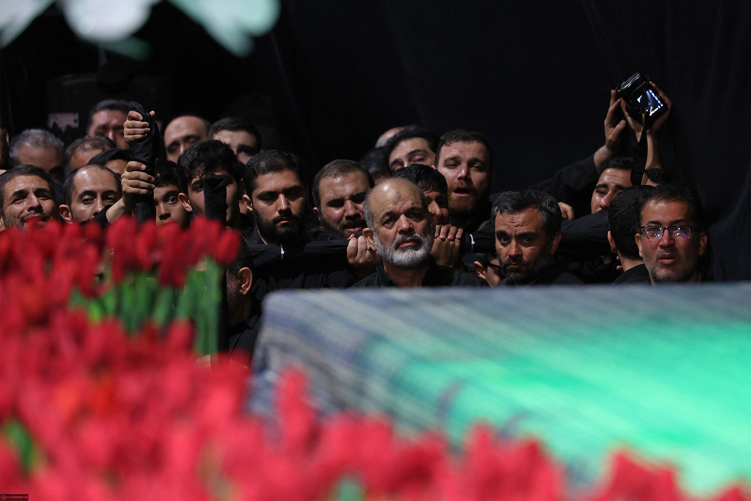 ئێران03-07-2026پۆلیس دەنگۆی هەبوونی ''هەوڵی تێکدەرانە'' لە رێوڕەسمی ماڵئاوایی لە تەرمی خامنەیی رەتدەکاتەوە