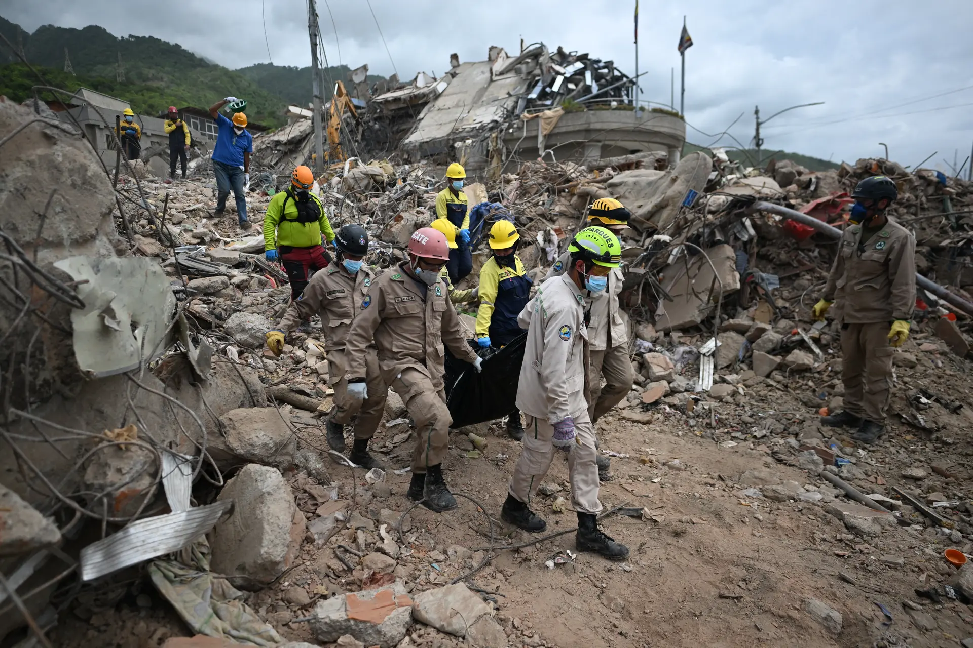 Li Venezuelayê bîlançoya erdhejê giran dibe: Bi hezaran kes winda ne