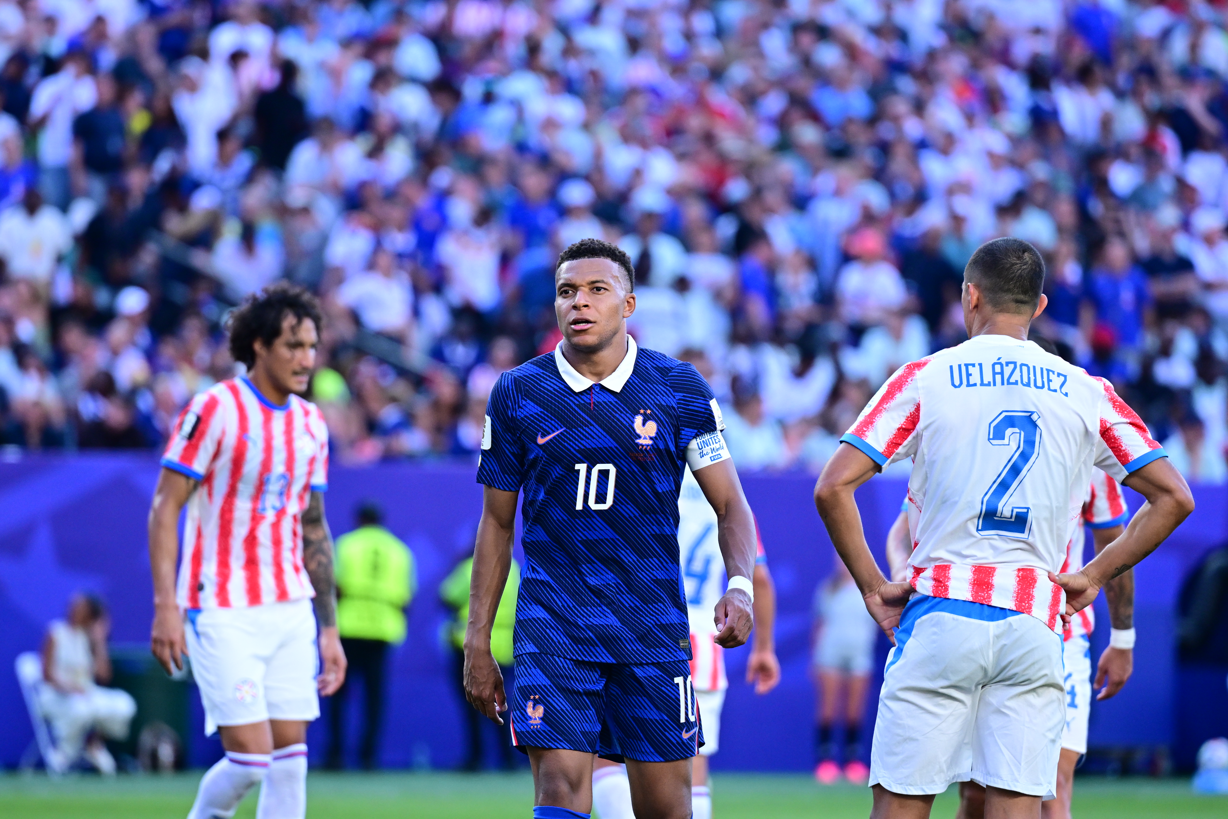 FIFA DÜNYA KUPASI – Fransa Paraguay’ı tek golle eledi