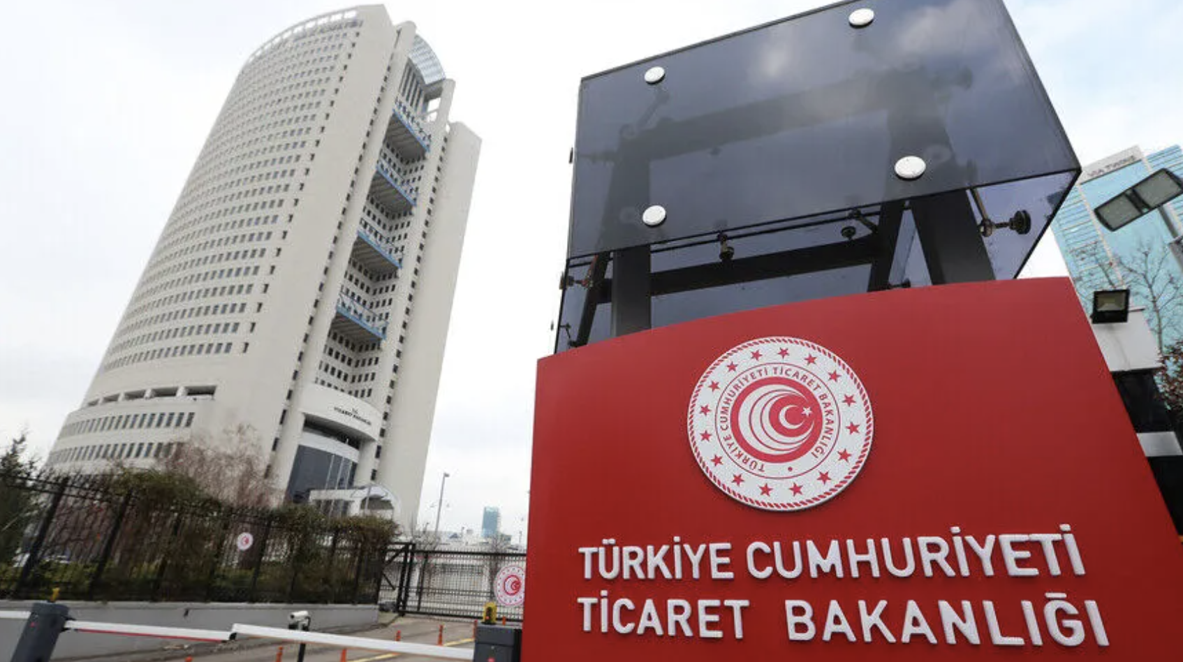 Ticaret Bakanlığı, dış ticaret firmalarına 6 ayda 8,3 milyar liralık ceza kesti