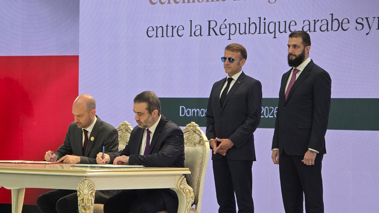 Fransa ile Suriye stratejik anlaşma imzaladı; Paris, Şam'a destek verecek