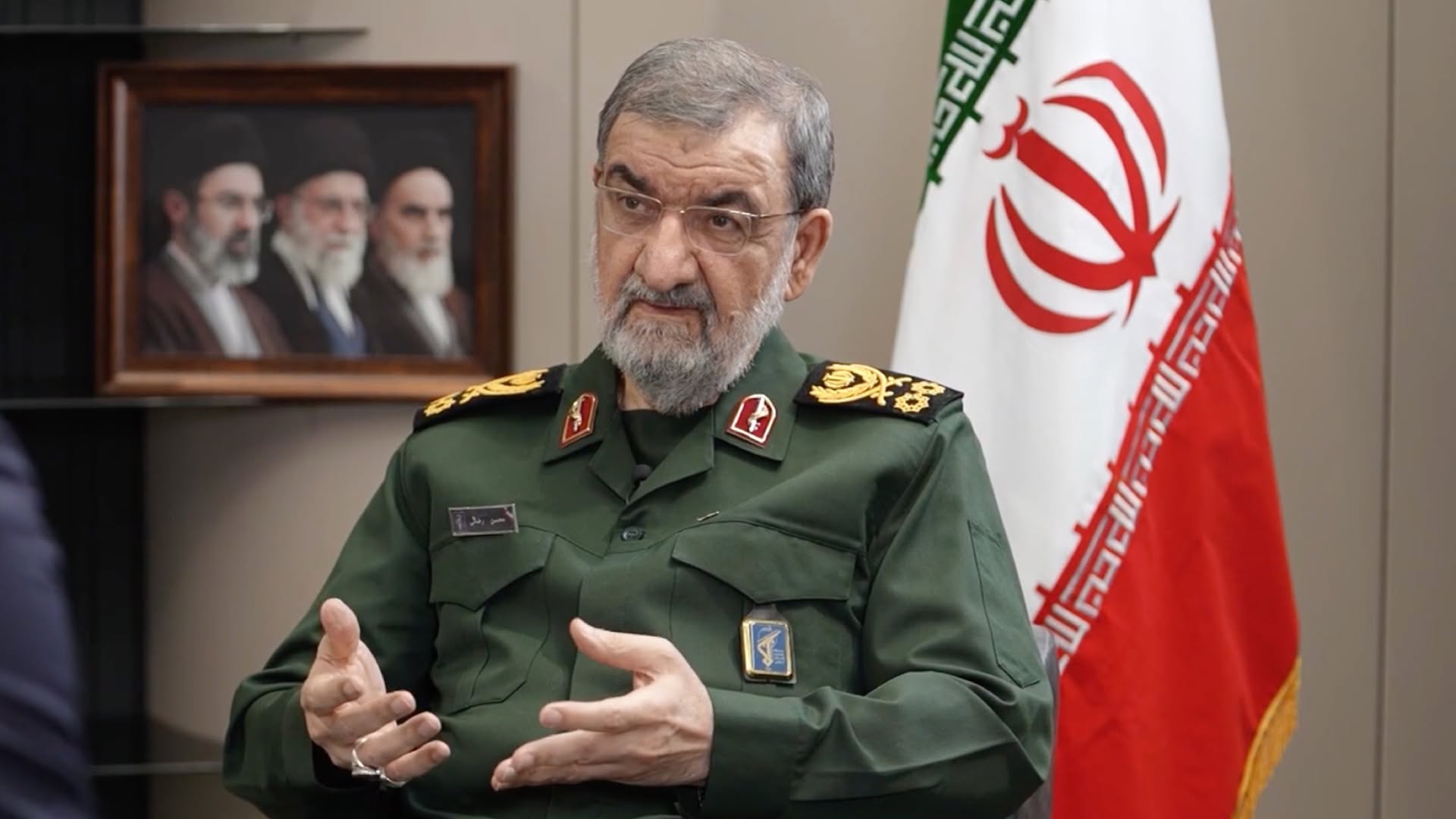 ئێران17-07-2026موحسین رەزایی: سیاسەتی هەم شەڕ و هەم دانوستاندن کۆتاییهات و هێرشی وێرانکەر بەڕێوەیە