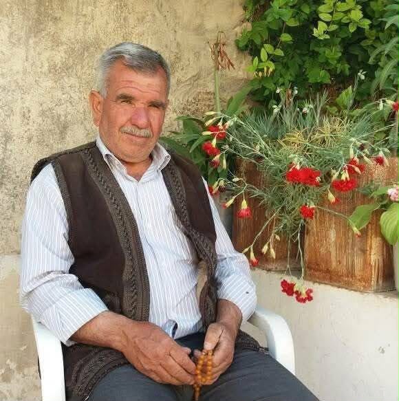 Li Efrînê mêrekî Kurd di nava zeviyê xwe de hat kuştin
