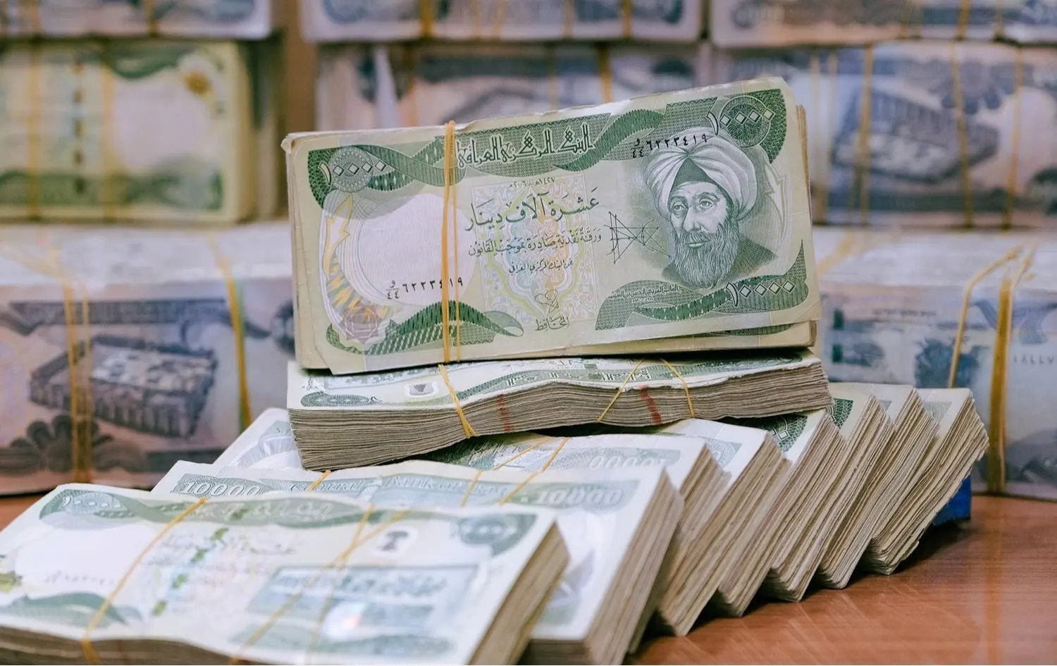 الكتلة النقدية المطبوعة في العراق تبلغ 113 تريليون دينار و94% منها خارج المصارف