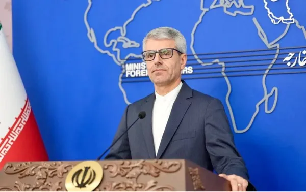 ئێران: لەگەڵ ئەمریکا گۆڕینەوەی پەیام هەیە، نەوەک دانوستاندن