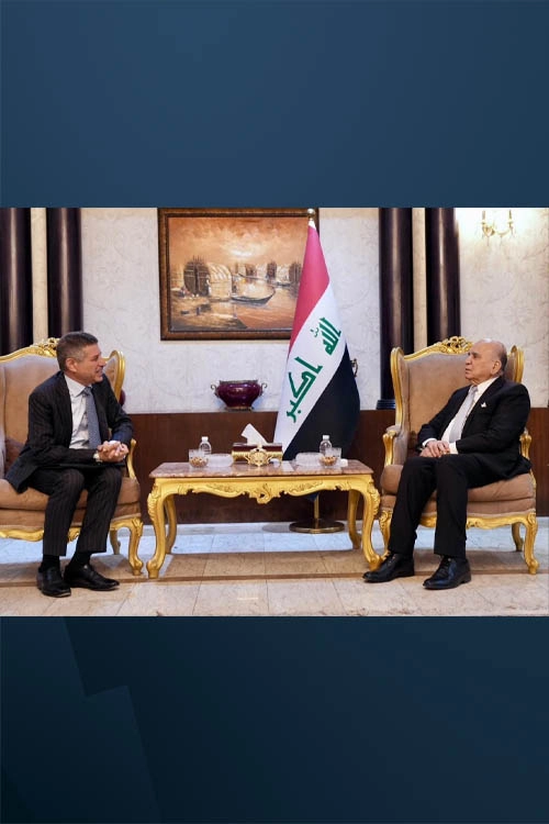 Iraq FM, new US envoy discuss state control of arms