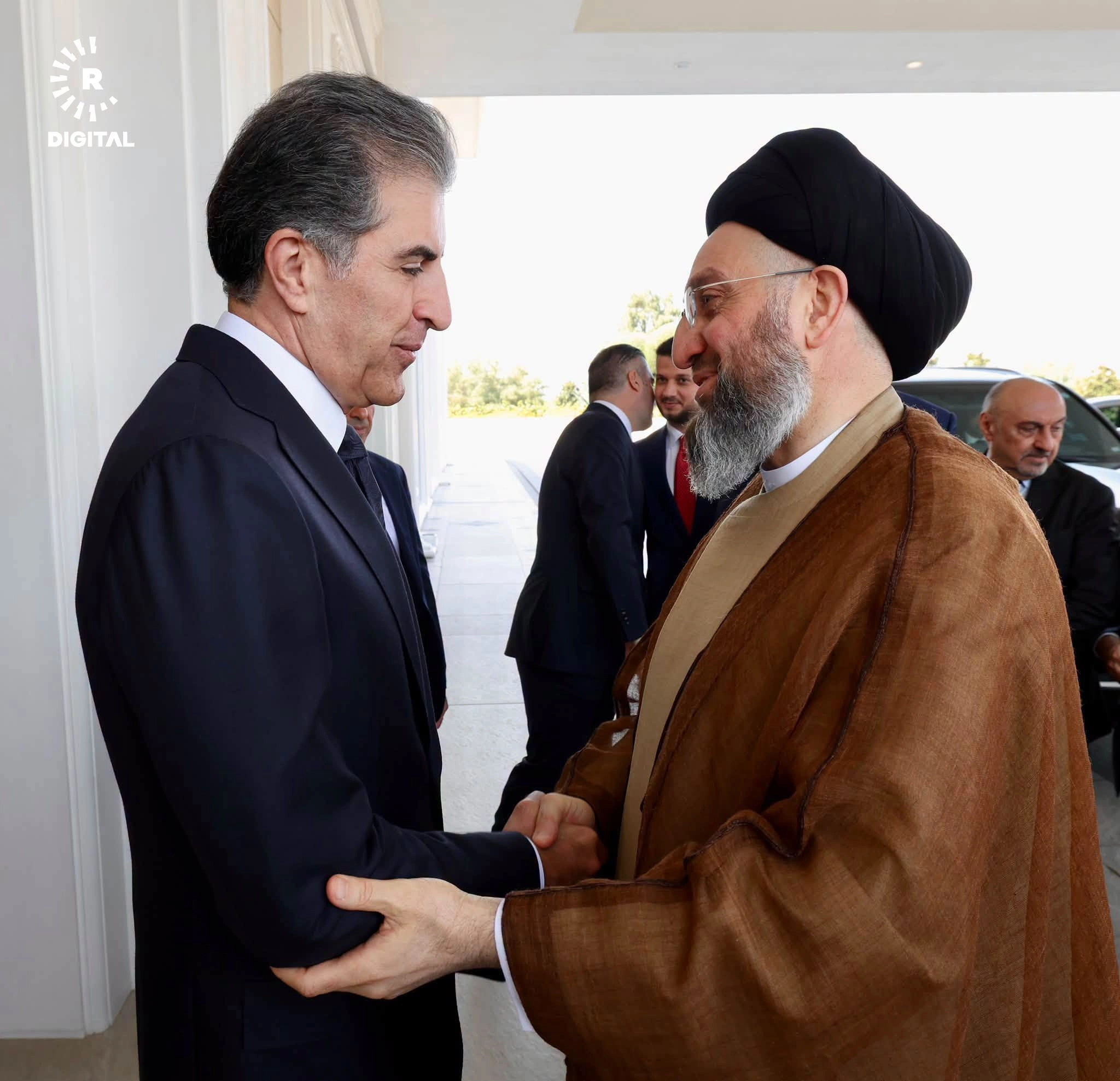 نيجيرفان بارزاني وعمار الحكيم يؤكدان ضرورة حل المشاكل العالقة بين بغداد وأربيل بالحوار
