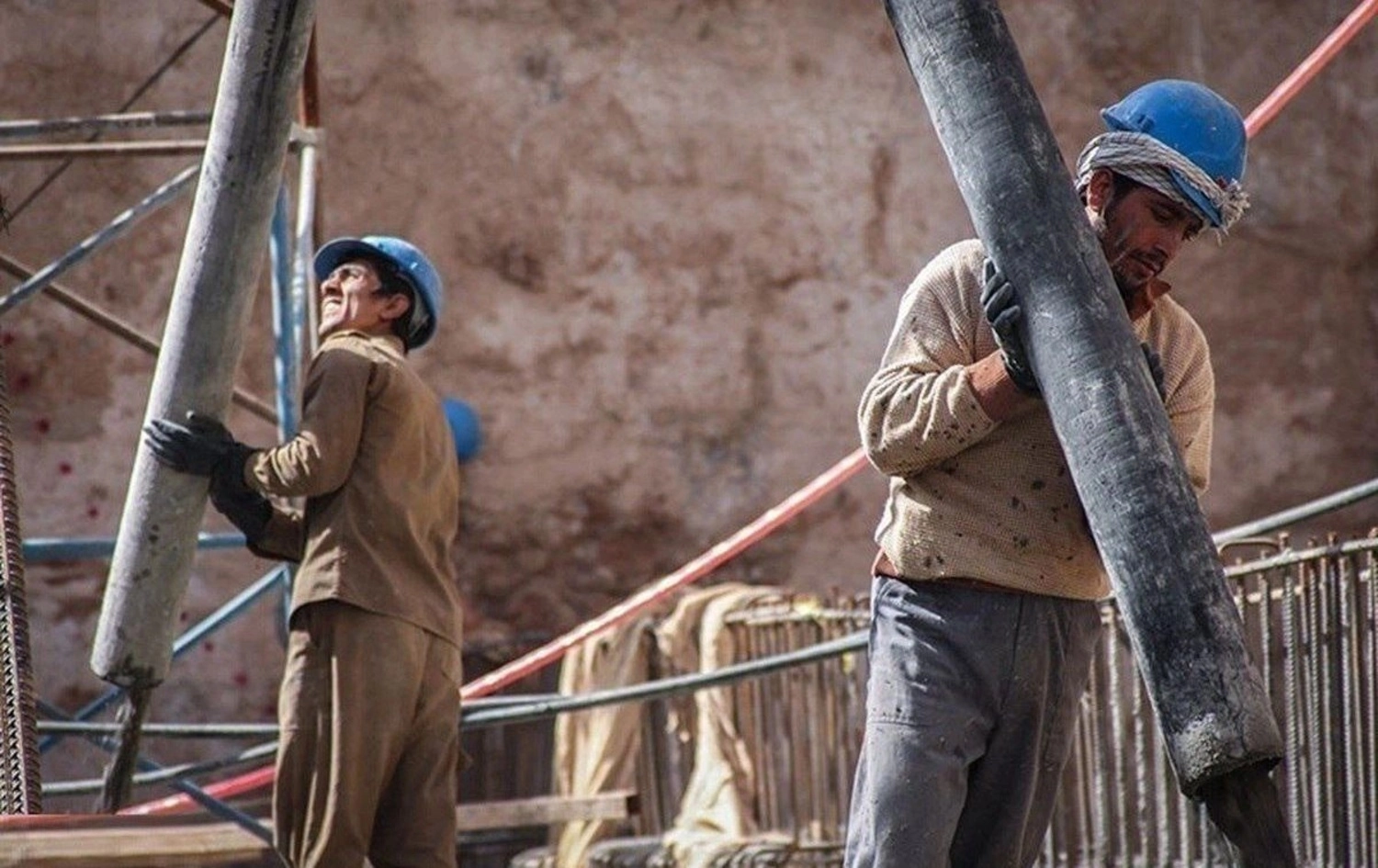 دوای بەدواداچوونی؛ وەزارەتی کار لێکۆڵینەوە لە کێشەی کرێکارانی کارگەیەکی چیمەنتۆ دەکات