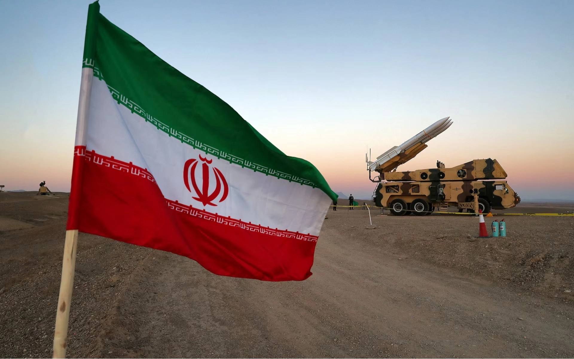 قەرارگەی خاتەمولئەنبیای ئێران هۆشدارییەکی تووند دەداتە وڵاتانی ناوچەکە