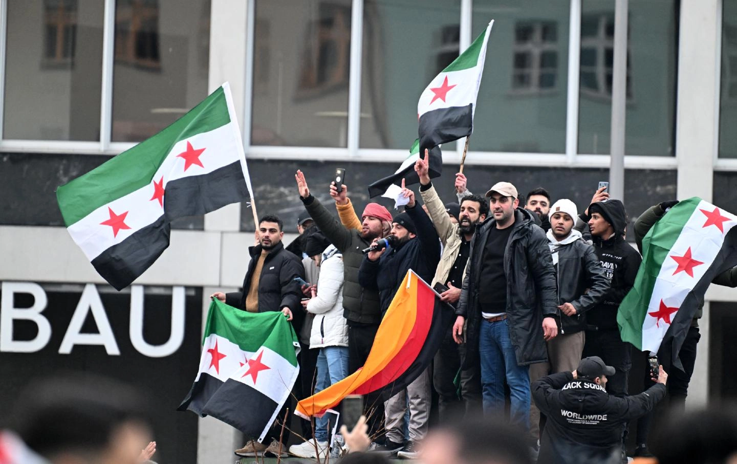 الداخلية الألمانية: وسّعنا عملية سحب حق اللجوء من السوريين بسبب تحسن الوضع