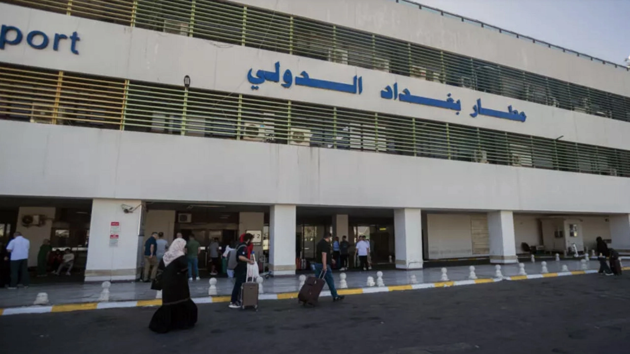 كتلة نيابية تدعو الحكومة العراقية إلى "عدم الانصياع" لقرار إغلاق المطارات بوجه الطيران الإيراني