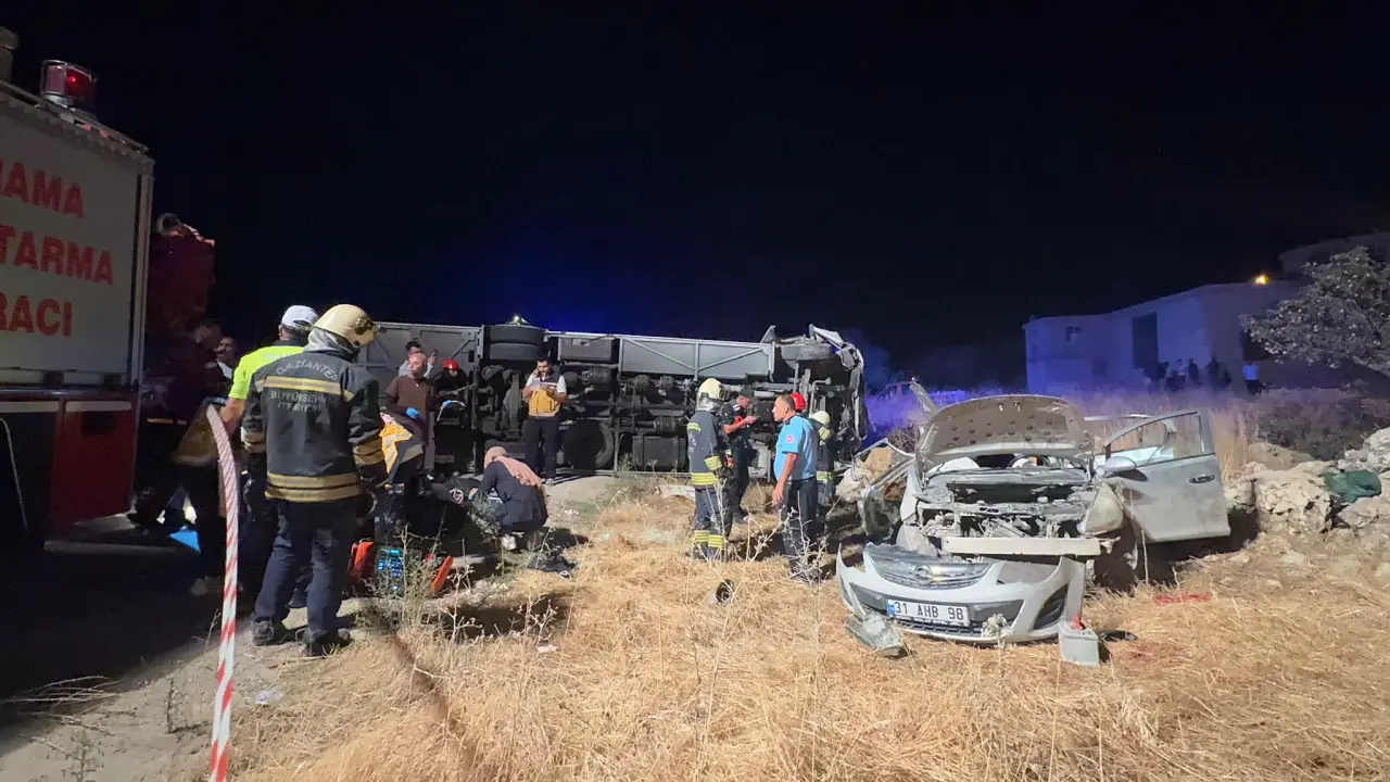 لەێکی هاتووچۆدا لە دیلۆک 7 کەس گیانیان لەدەستدا و 13 کەس برینداربوون
