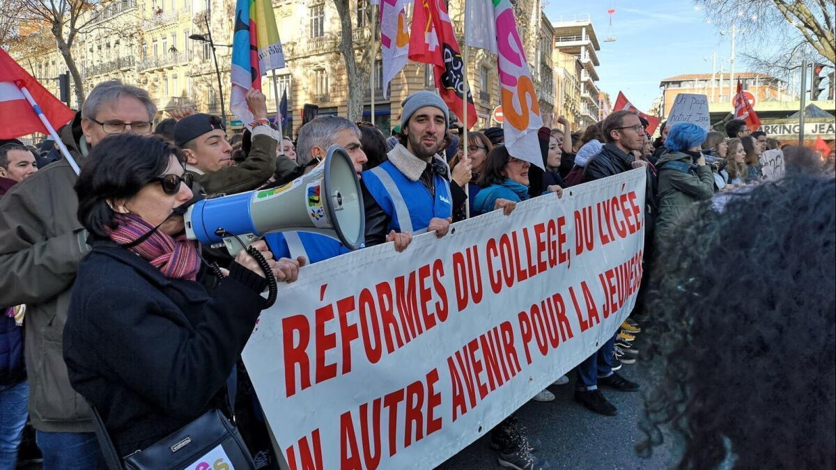 Li Fransayê 850 hezar mamoste dest bi grevê kir