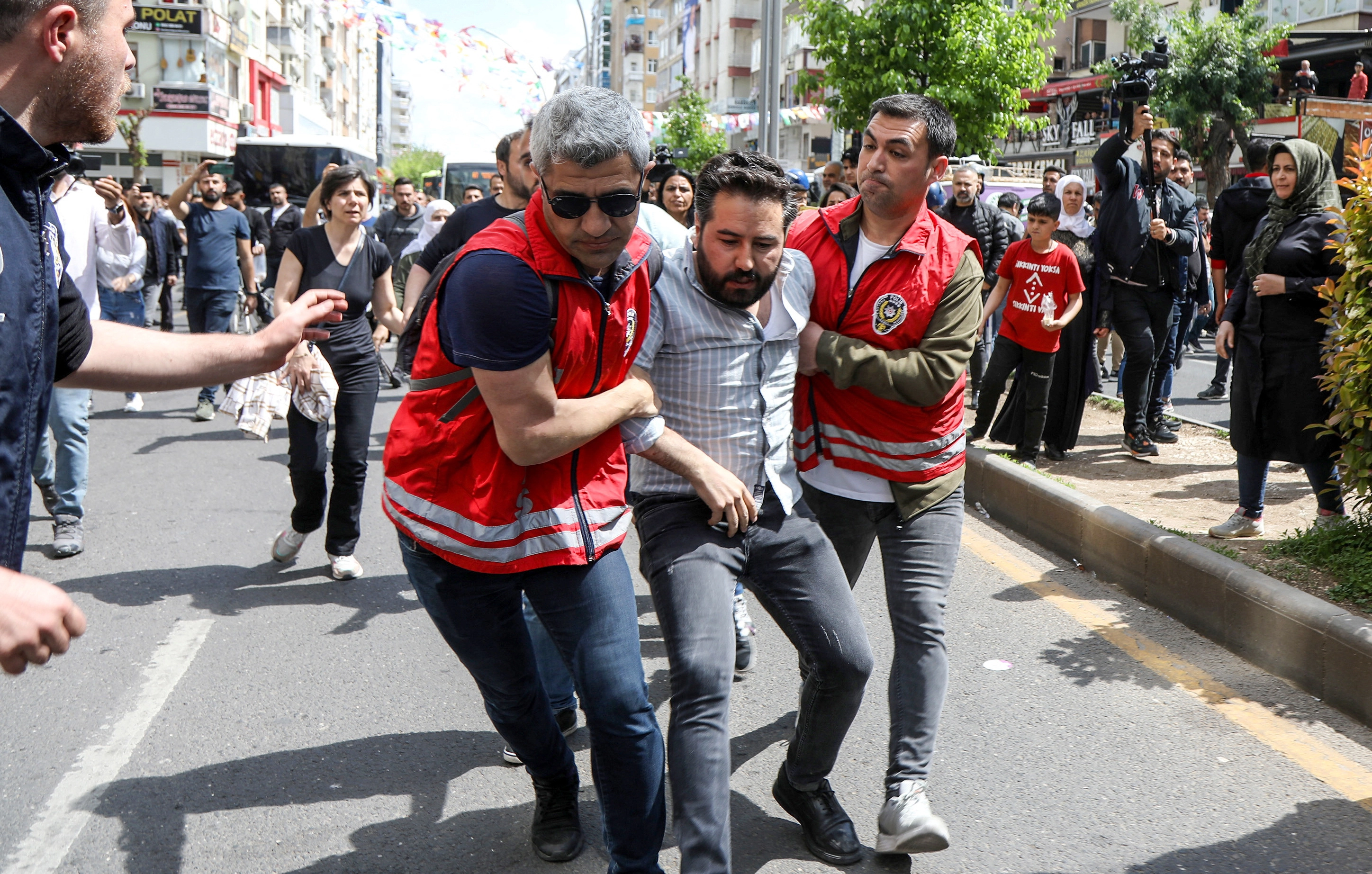 لە تورکیا و باکووری کوردستان لە 7 مانگدا نزیکەی 33 هەزار کەس زیندانی کراون