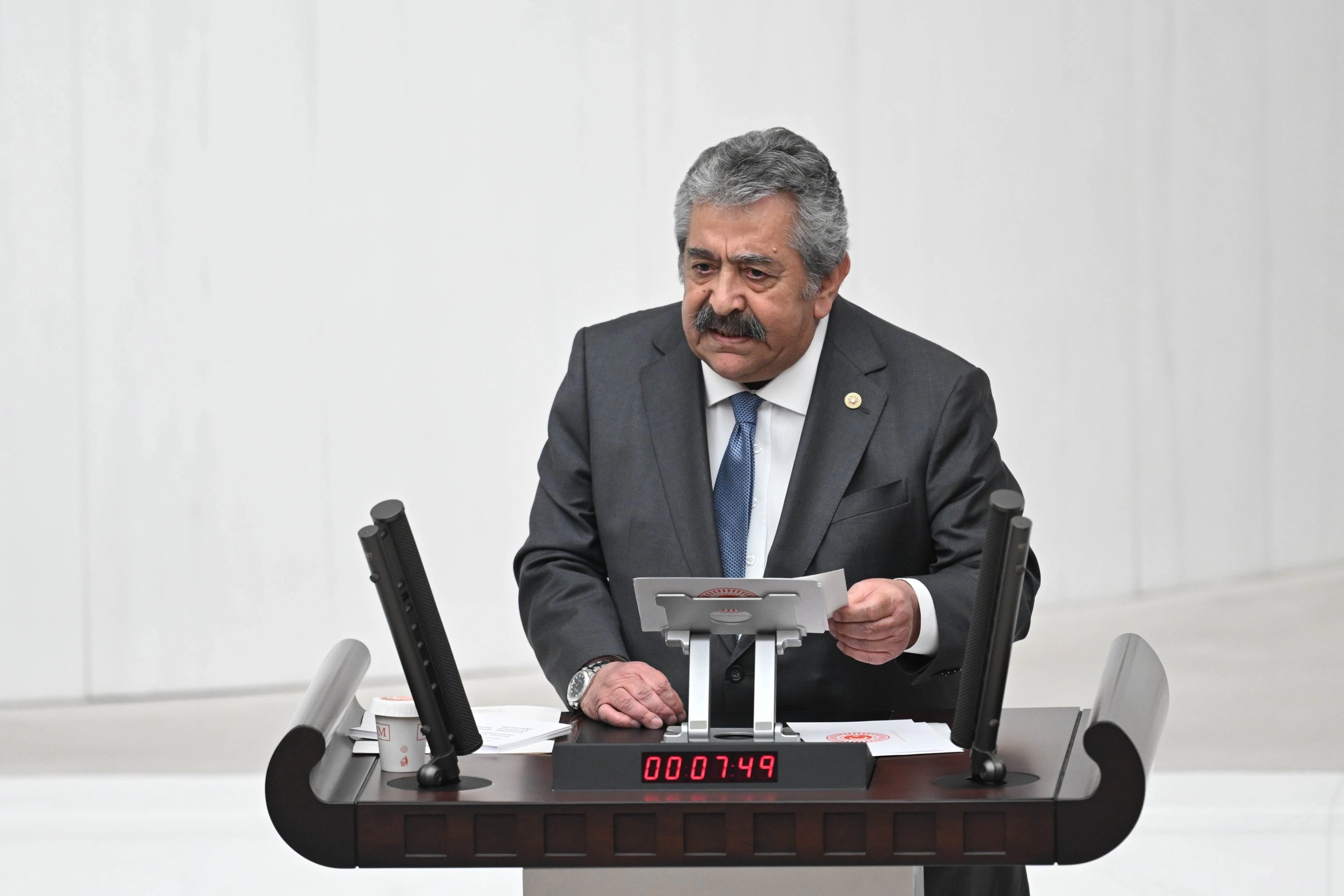 یاریدەدەری سەرۆکی مەهەپە: نزیکەی 230 سەرکردەی پەکەکە لە یاسای پڕۆسەی چارەسەری سوودمەند نابن