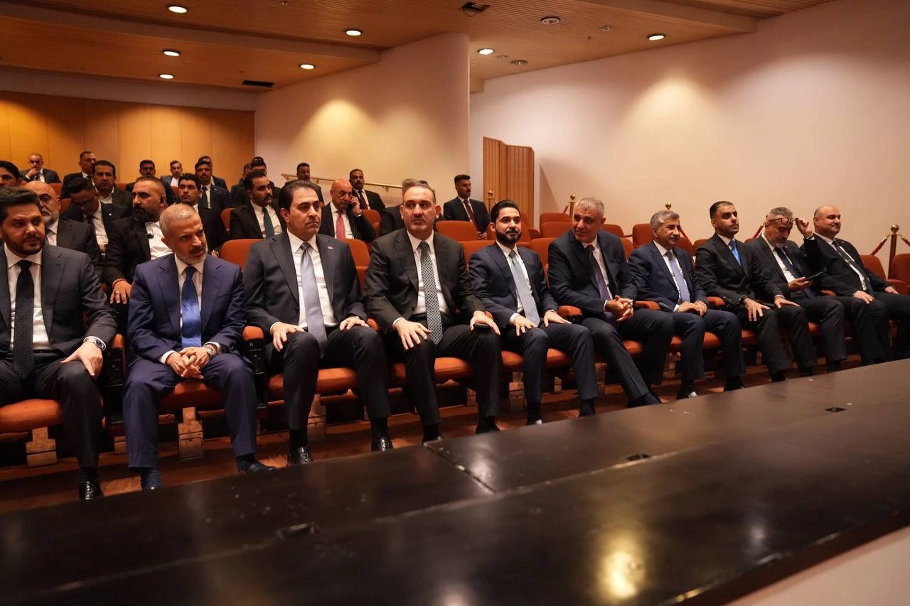Iraqi parliament approves new ministers, deputy prime ministers