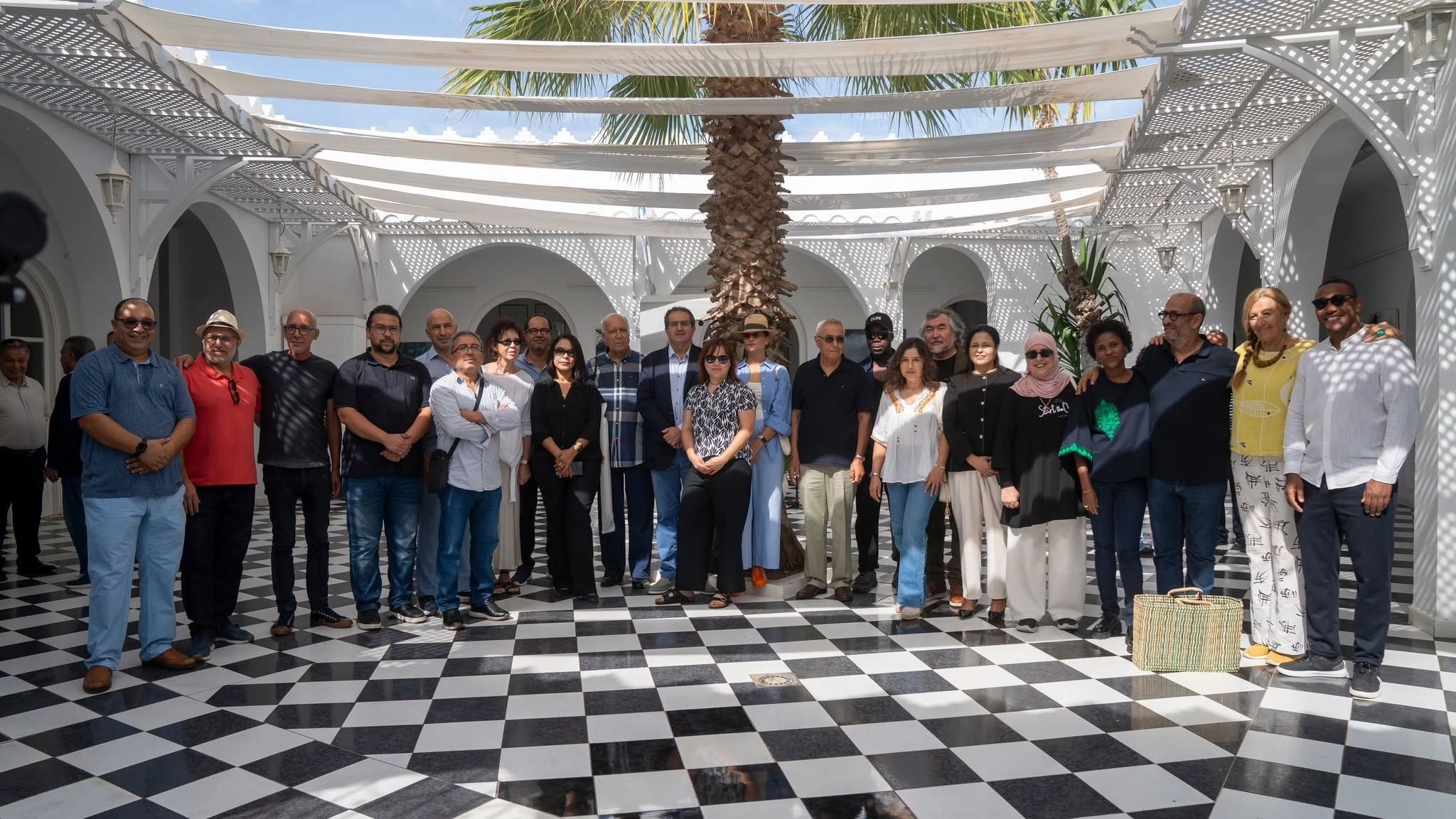 تقديراً لإسهاماتهم في إنجاح الموسم الثقافي ودعم مسار التنمية المحلية.. منتدى أصيلة يختتم فعالياته بتكريم أهالي المدينة