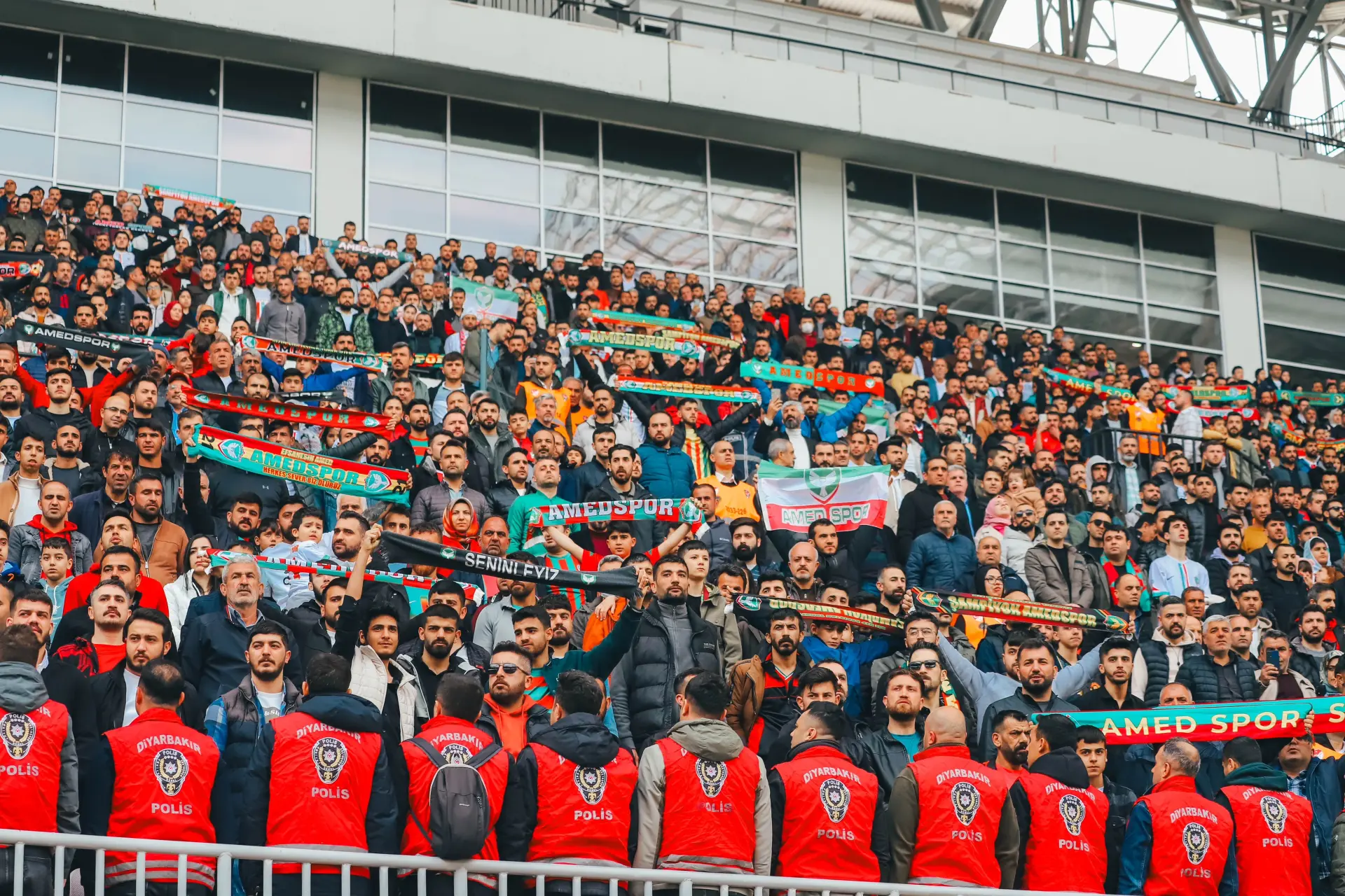 Alîgirên Amedsporê beriya maça Samsunsporê daxuyaniyek belav kir