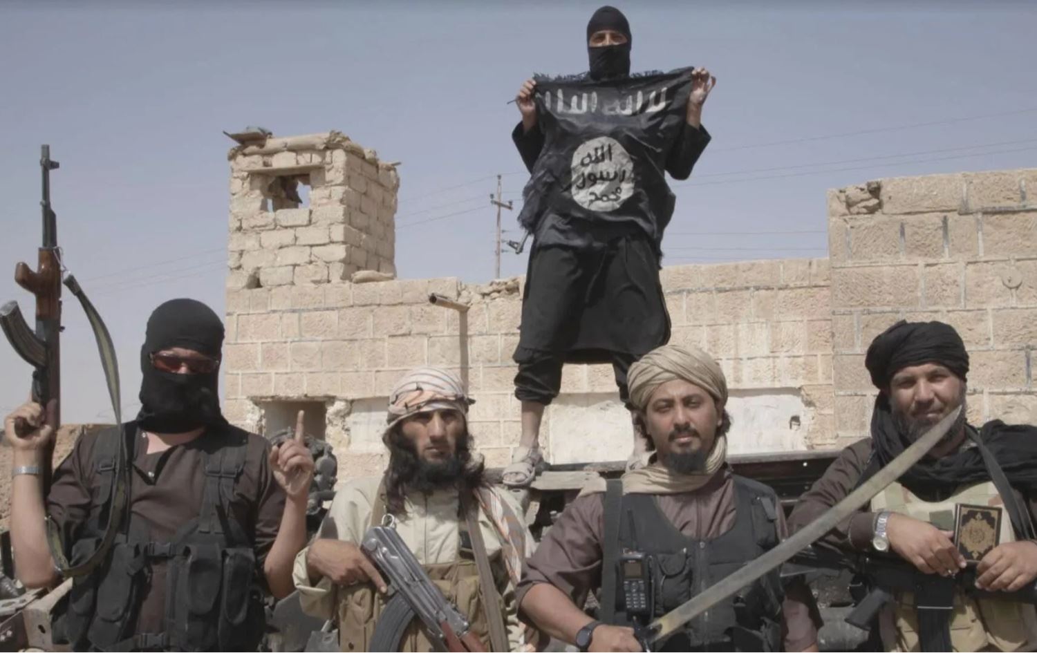 داعش لە پەیامێکی دەنگیدا داوا لە چەکدارەکانی دەکات دژی حکومەتی سووریا شەڕ بکەن