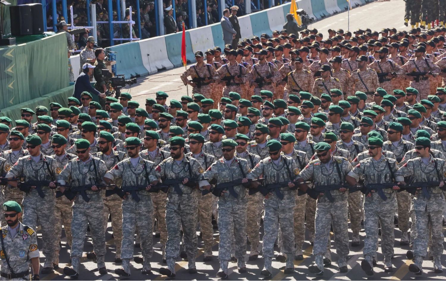 واشنطن تفرض عقوبات على شركات تدعم قطاع الأسلحة الإيراني
