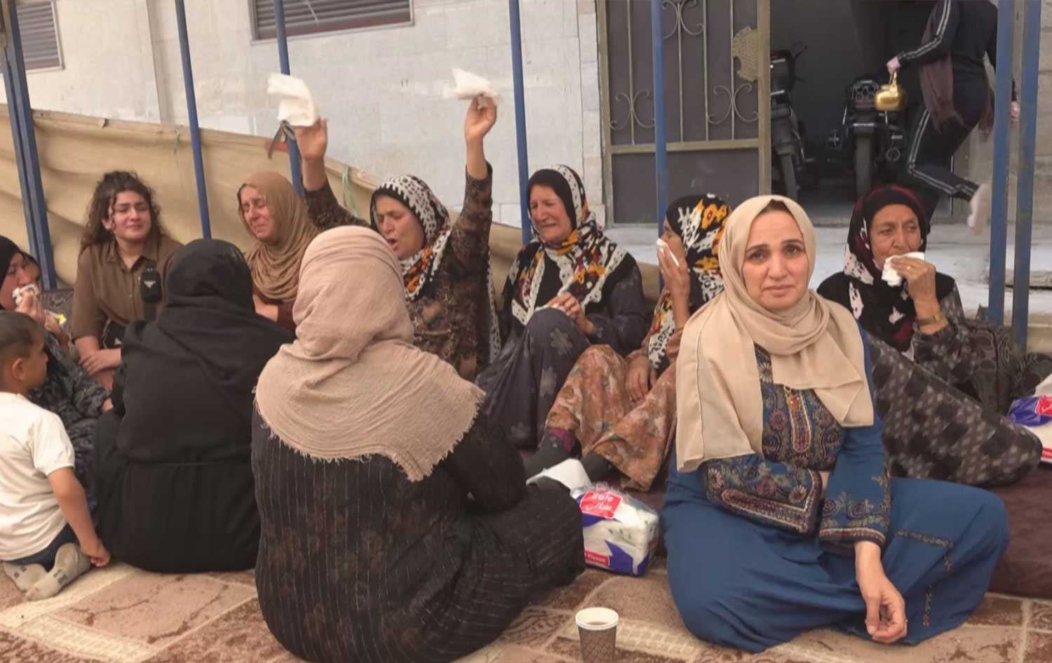 Celebratory gunfire during detainees return kills man in Rojava